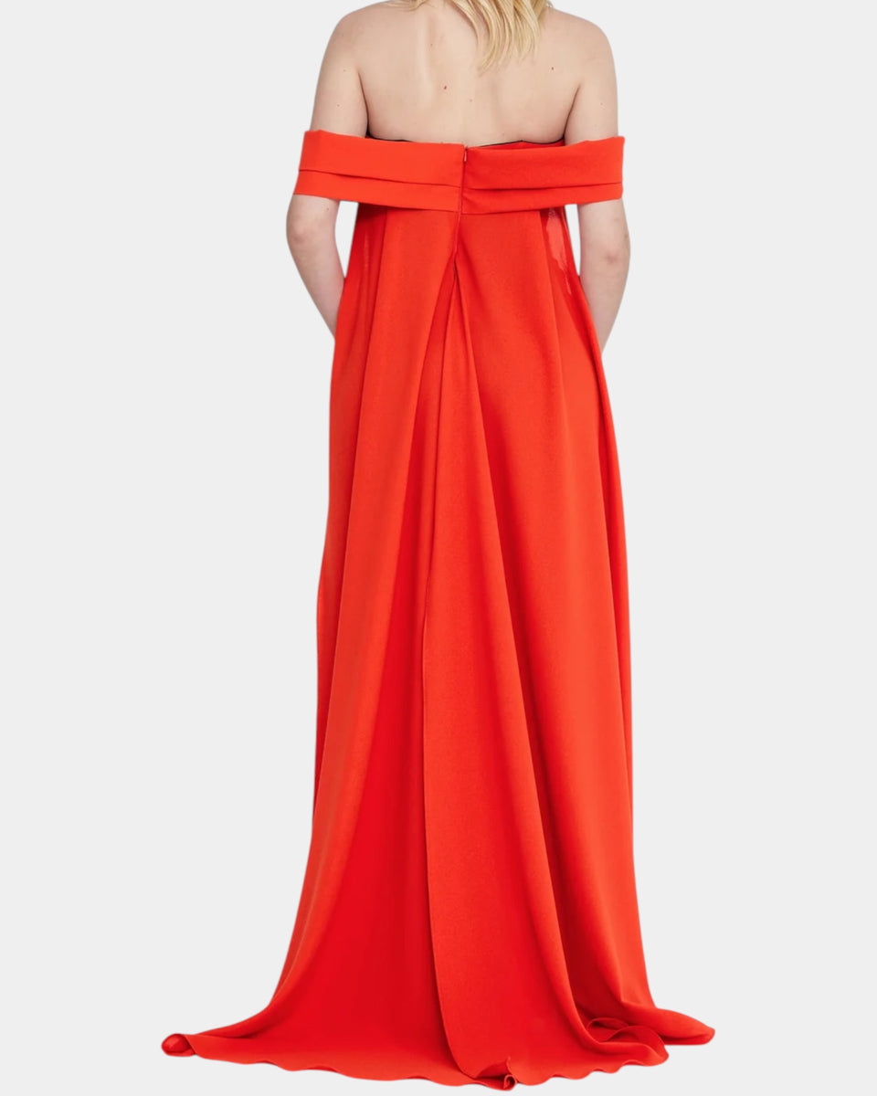Combinaison avec cape longue couleur noir et orange